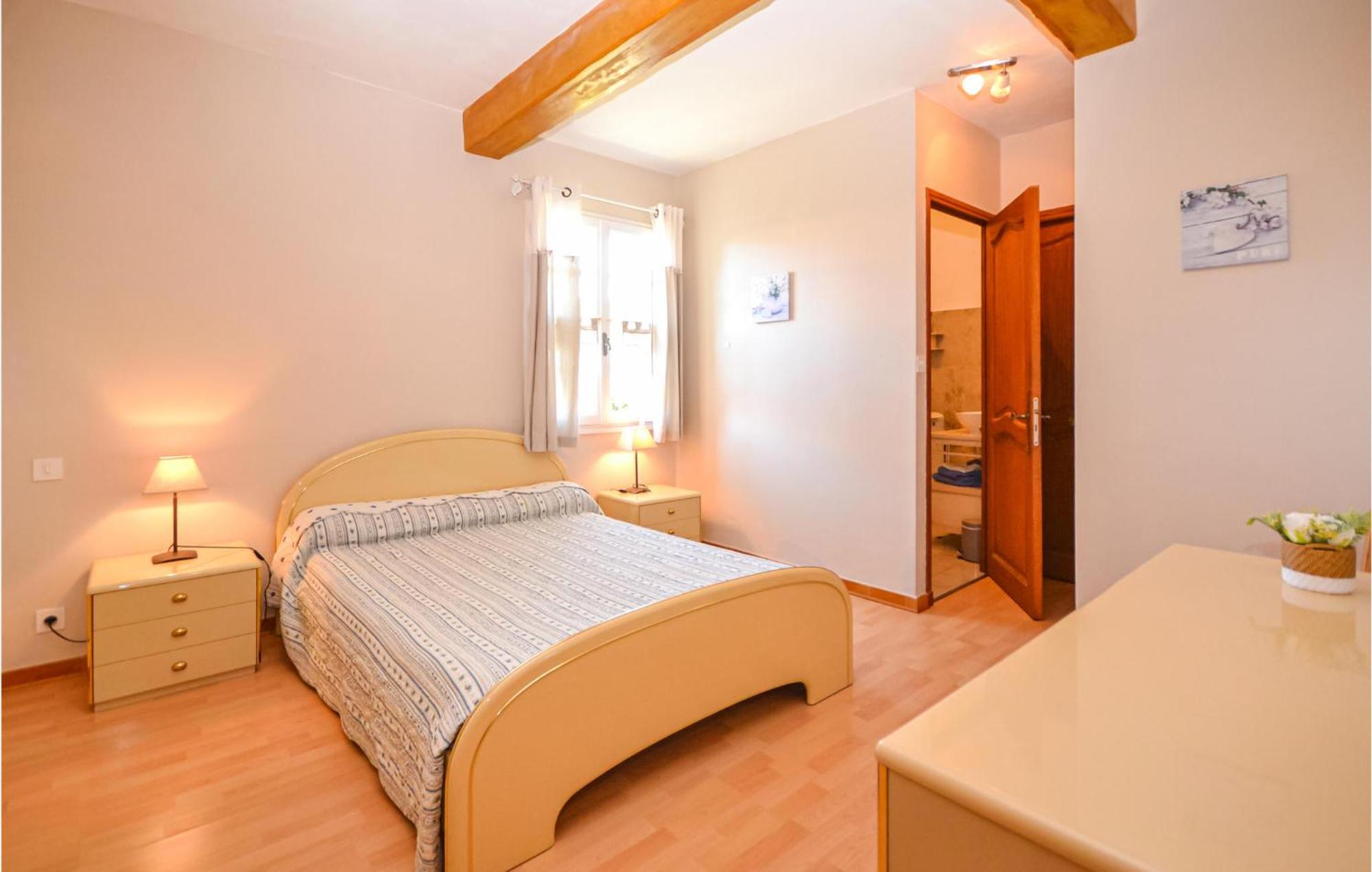 1 Bedroom Pet Friendly Home In Entrechaux Экстерьер фото